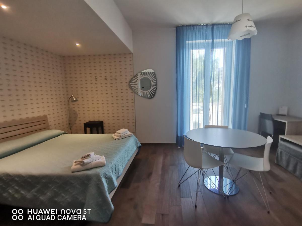 Zacapa B&B Taranto Bagian luar foto